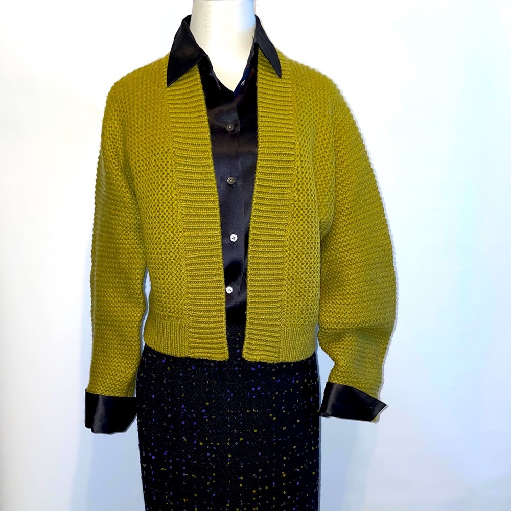 Ellen Tracy olive color cardigan